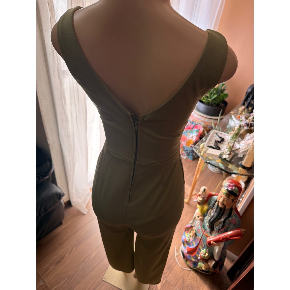 Trixxi Clothing Company Olive Green V-Neck Sleeveless Jumpsuit Size Small - Picture 4 of 9